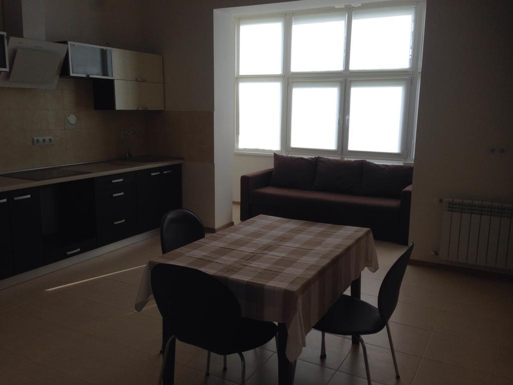 Gil Apartments, On Mynaiska 18 Ungvár Kültér fotó