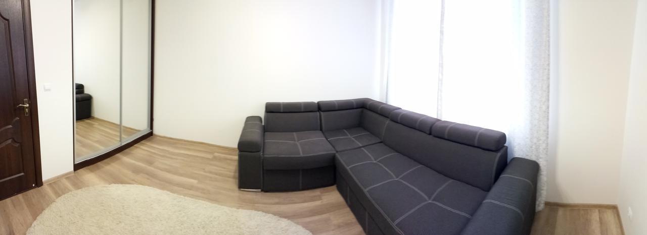 Gil Apartments, On Mynaiska 18 Ungvár Kültér fotó